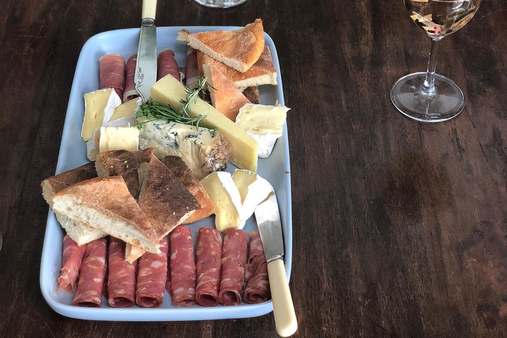 Tamar Valley Wine Tour with Lunch