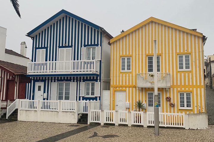Porto to Lisbon Up to 4 Stops: Aveiro, Nazare, Fatima & Obidos
