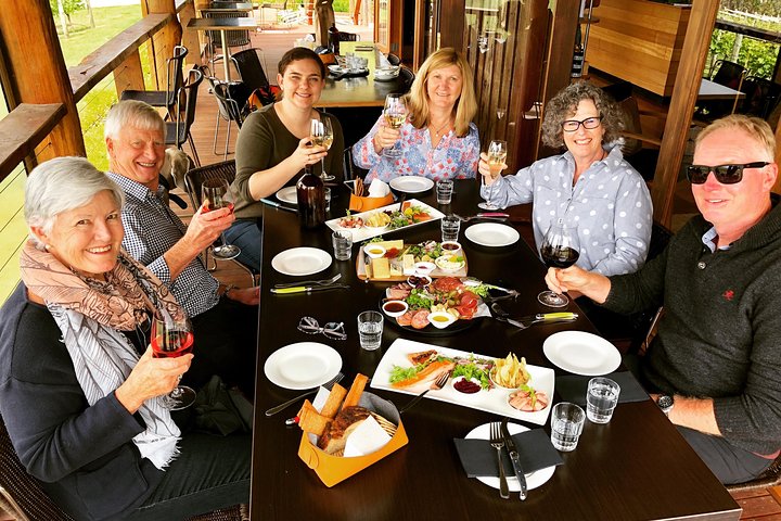 Tamar Valley Wine Tour with Lunch