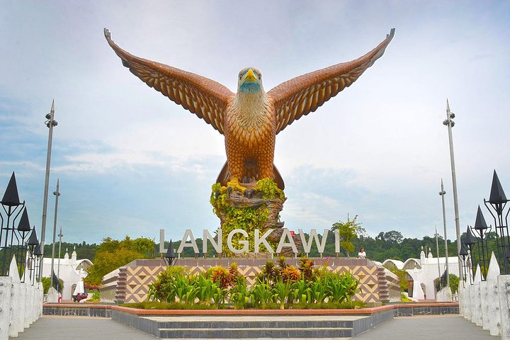 Langkawi Panoramic Tour SkyCab SkyBridge SkyGlide OrientalVillage