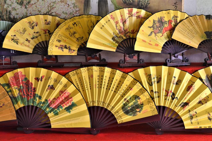 Xingping Xianggong Hill and Yangshuo Countryside Classic Day Tour