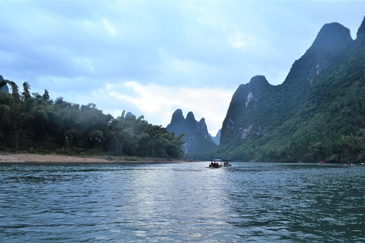 Xingping Xianggong Hill and Yangshuo Countryside Classic Day Tour