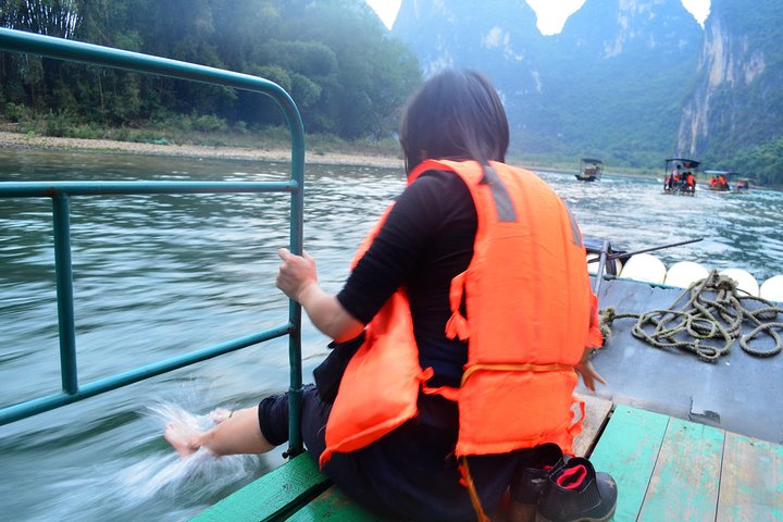 Xingping Xianggong Hill and Yangshuo Countryside Classic Day Tour