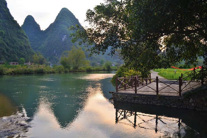 Xingping Xianggong Hill and Yangshuo Countryside Classic Day Tour