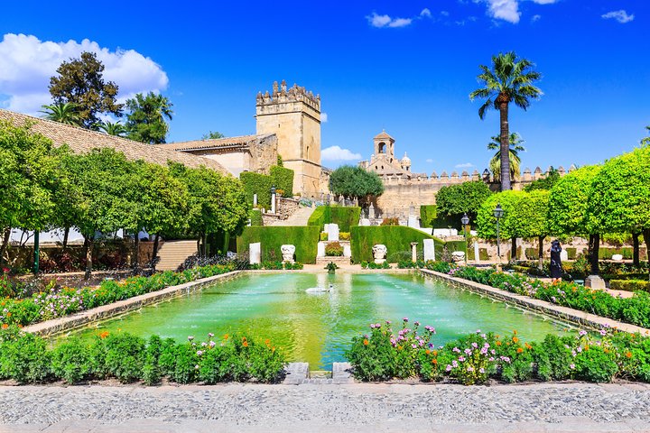 Mosque-Cathedral, Alcazar & Jewish Quarter with Tickets