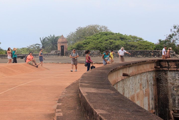 Omoa Day Tour from San Pedro Sula