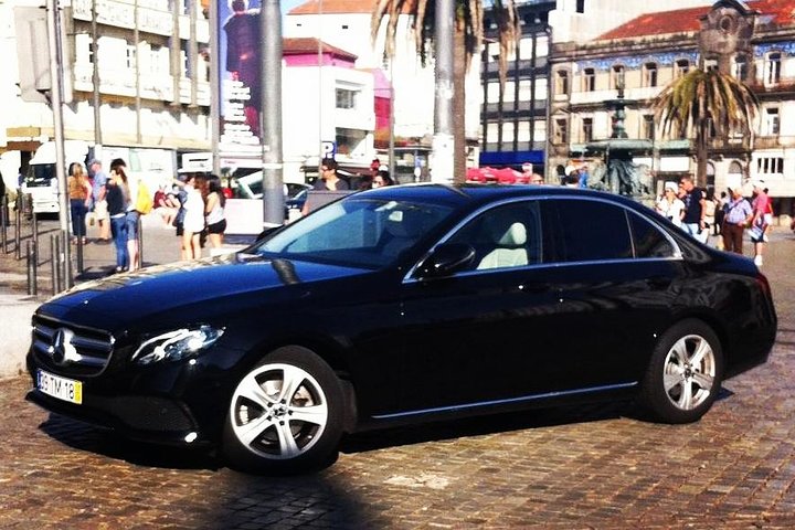 Porto to Lisbon Up to 4 Stops: Aveiro, Nazare, Fatima & Obidos