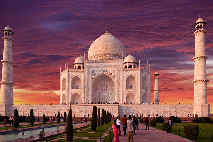 Private Sunrise Taj Mahal Tour from Delhi