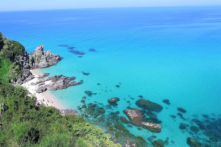 Tropea & Capo Vaticano Boat Tour with Snorkeling. Up to 12 Guests