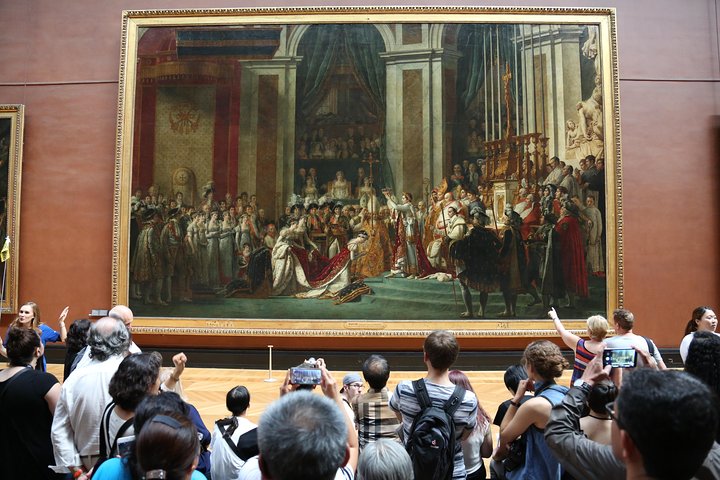Louvre Museum Masterpieces Guided Tour with Access