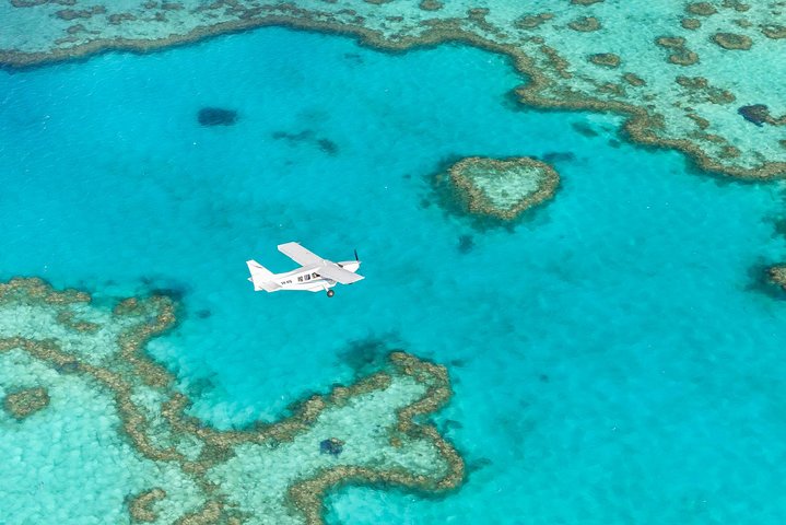 Fly Raft Package: Whitehaven Beach, Snorkel and Scenic Flight