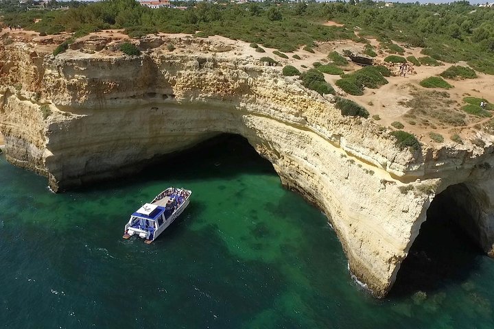 BENAGIL Cave Tour