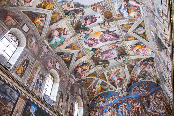 Skip the Line: Vatican & Sistine Chapel Ticket with Audio Guide