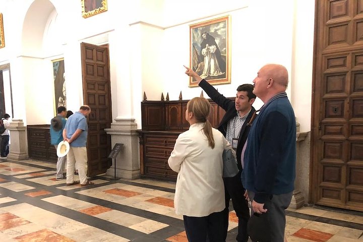 Private tour in Toledo with train station pick-up and panoramic taxi tour