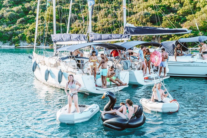 Half Day Sailing on a comfort yacht around Hvar and Pakleni islands- small group