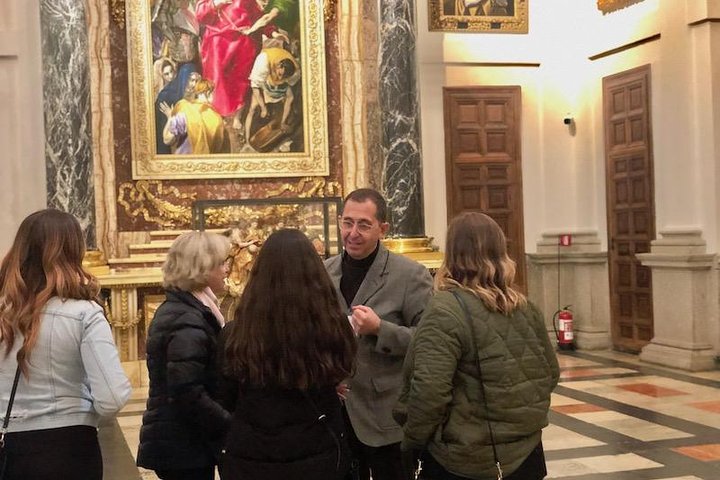 Private tour in Toledo with train station pick-up and panoramic taxi tour