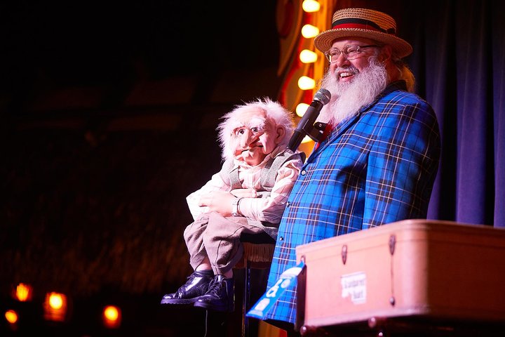 All You Can Eat BBQ Dinner and Show at Tropical Isle with Sightseeing Cruise