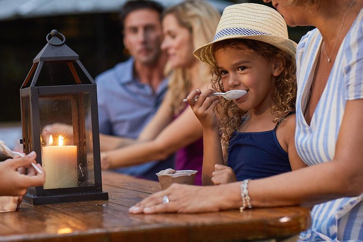 All You Can Eat BBQ Dinner and Show at Tropical Isle with Sightseeing Cruise