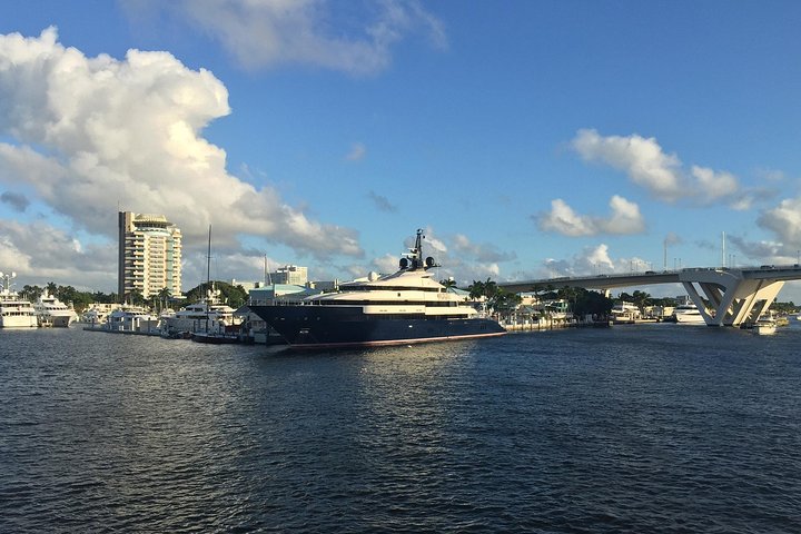 Jungle Queen Riverboat 90-Minute Narrated Sightseeing Cruise in Fort Lauderdale