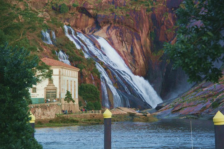 Finisterre & Costa da Morte "Private" day tour from Santiago de Compostela