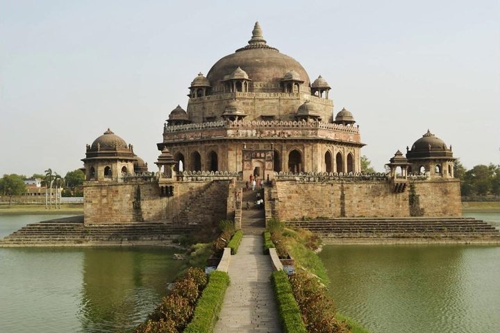 Full-Day Kolkata Sightseeing Private Tour with Tour Guide