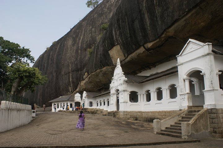 Private Day Trip to Sigiriya & Dambulla from Kandy – Aaliya Tours