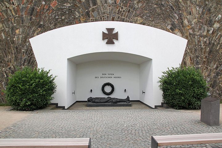 Koblenz: Ehrenbreitstein Fortress & Scenic Cable Car Experience