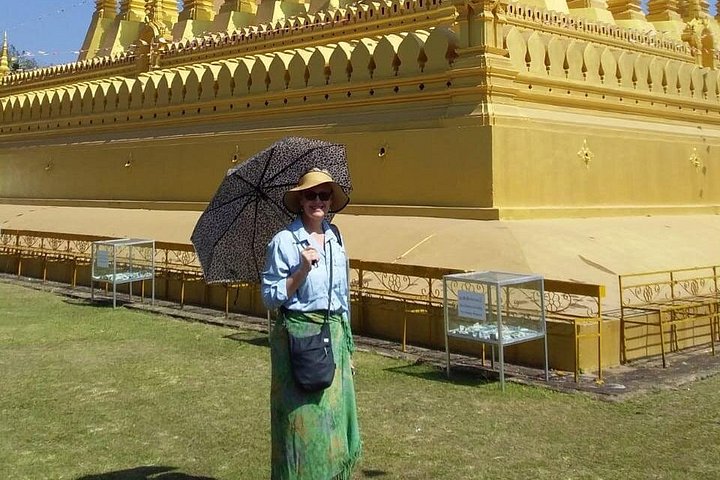 Private Tour: Vientiane City Tour Full Day with Buddha Park