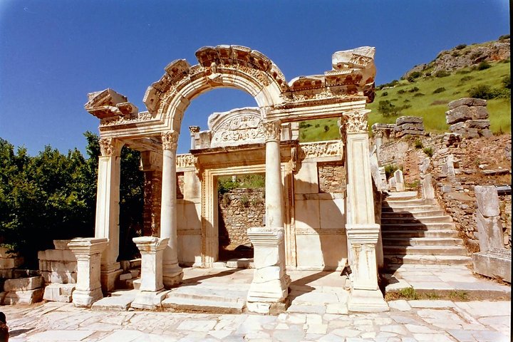 Ephesus and Mary’s House with Entry Tickets Opt. For Cruisers