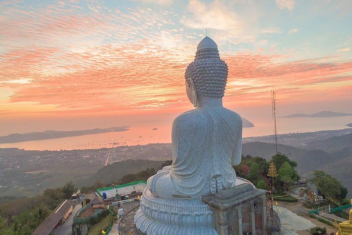 Phuket City Tour with Wat Chalong, Big Buddha & Famous Viewpoints