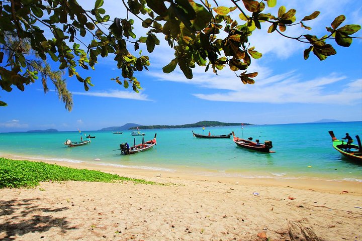Phuket City Tour with Wat Chalong, Big Buddha & Famous Viewpoints