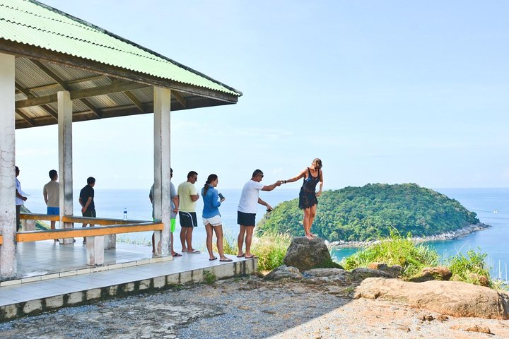 Phuket City Tour with Wat Chalong, Big Buddha & Famous Viewpoints