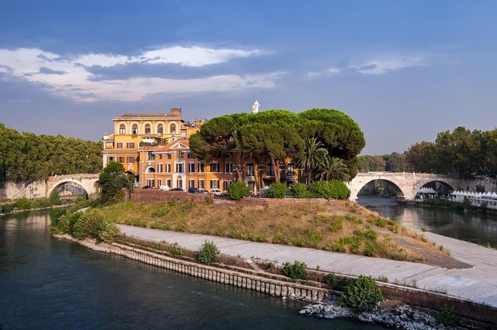Rome Small-Group Shared Tour from Civitavecchia: 8 People Max