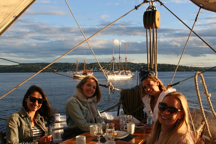 2-Hour Oslo Fjord Sightseeing Cruise by Sailing Ship