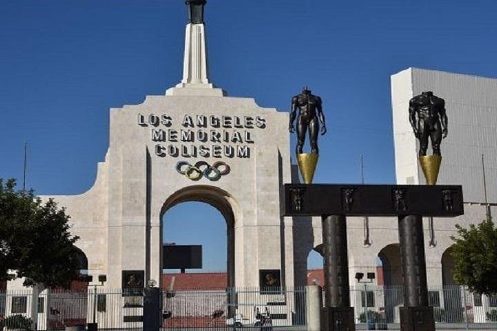 Shared 8-Hour Los Angeles City Sightseeing Tour from Long Beach