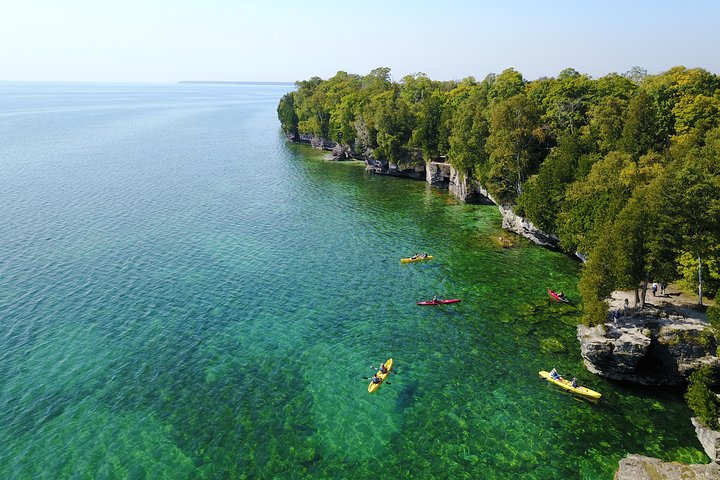 Cave Point Kayak Tour