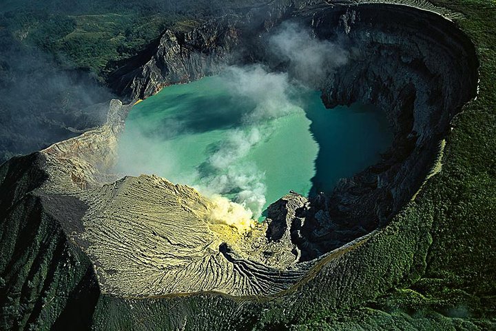 Day Tour - Ijen Blue Flame via Banyuwangi