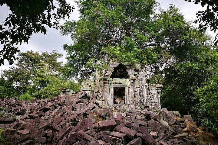 Preah Vihear, Koh Ker & Beng Mealea Tour