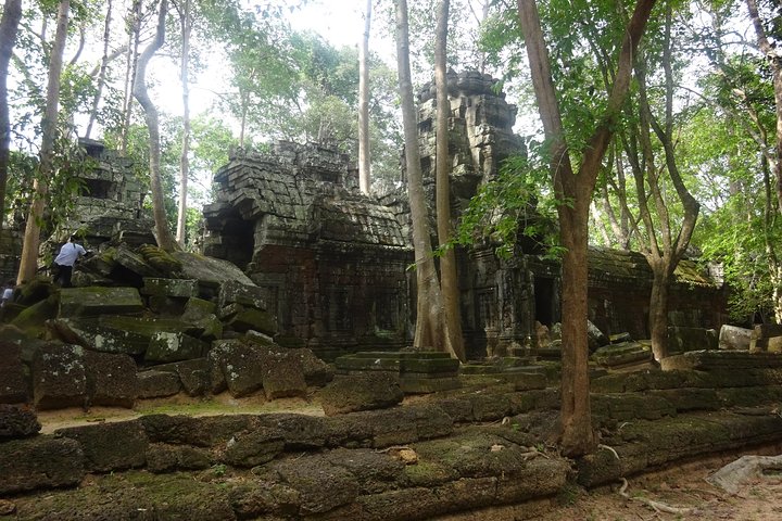 2-Day Angkor Wat, Small, Big Circuit & Banteay Srei Private Tour