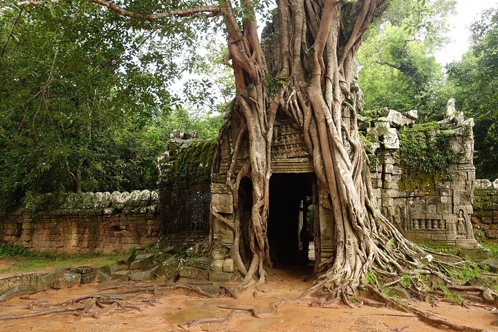 2-Day Angkor Wat, Small, Big Circuit & Banteay Srei Private Tour