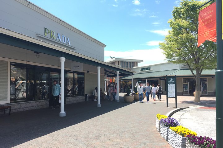 Mt Fuji Hidden Gem & Gotemba Premium Outlets with Local Driver