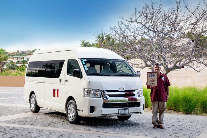 Cabo San Lucas Roundtrip shared Airport Shuttle