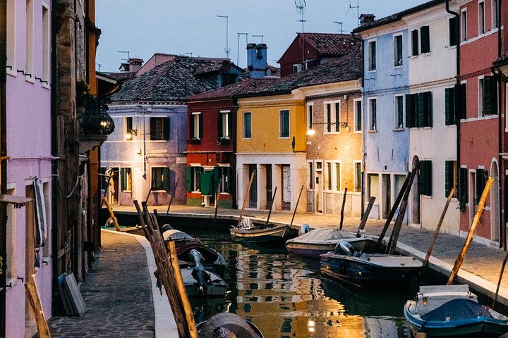 Romantic Photoshoot in Burano