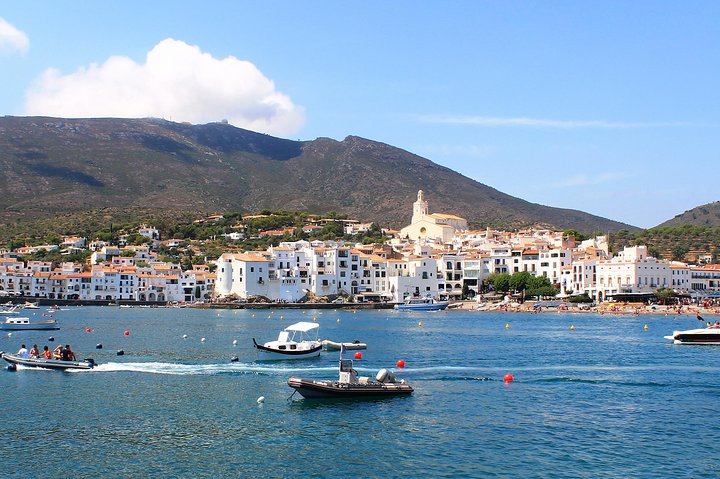 Cadaques and St Pere de Rodes Monastery small group from Girona