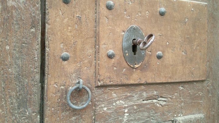Visit a winery of the 19th century and its draft