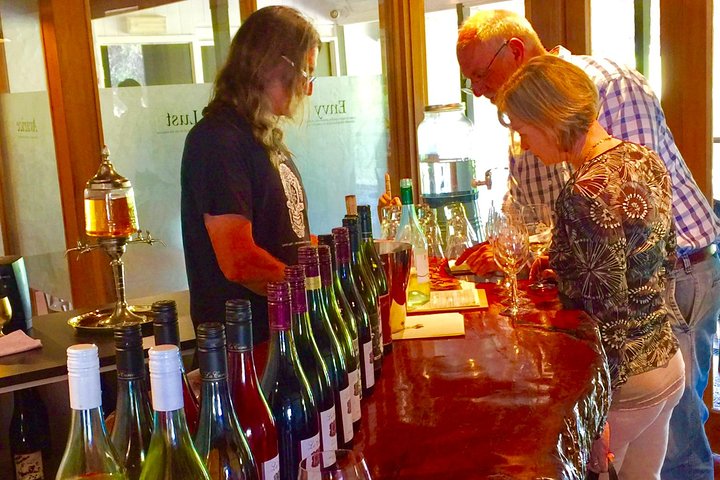 McLaren Vale Small Group Wine Tour