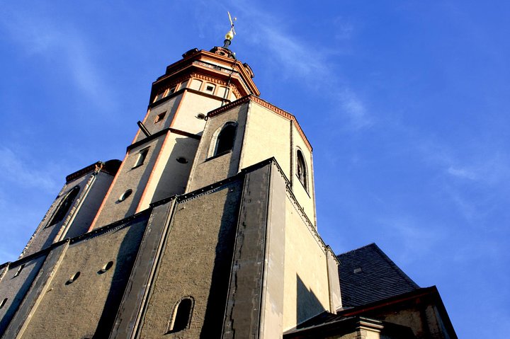 City game scavenger hunt Leipzig city center - independent city tour
