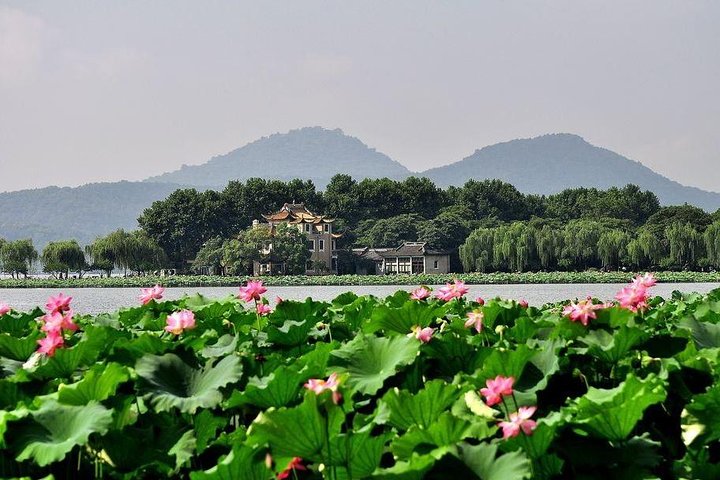 Half-Day Flexible Private Hangzhou Highlight Tour
