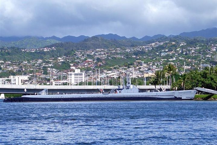 Pearl Harbor USS Arizona Memorial Tour from Waikiki