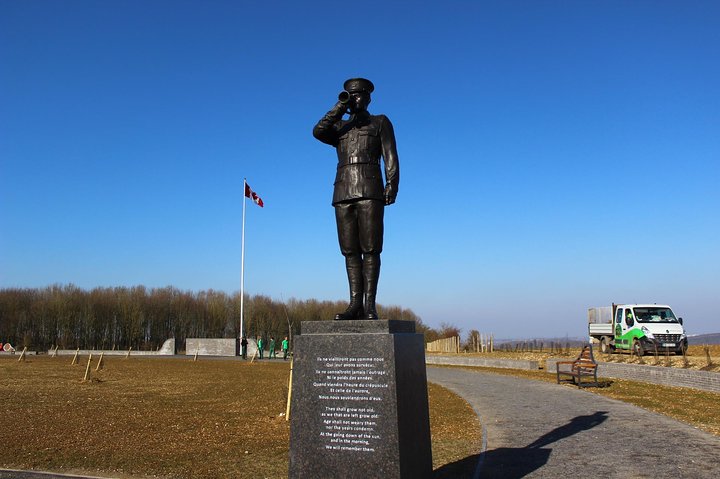 Private Round Trip Transfer to Vimy Ridge from Arras